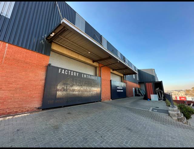 3,456.80M² WAREHOUSE TO LET IN COSMO BUSINESS PARK